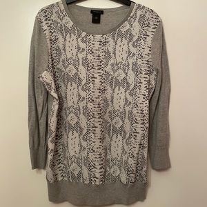 Ann Taylor Gray Snake Skin Pattern Sweater with 3/4 length sleeves size M